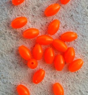10 pcs Hard plastic beads